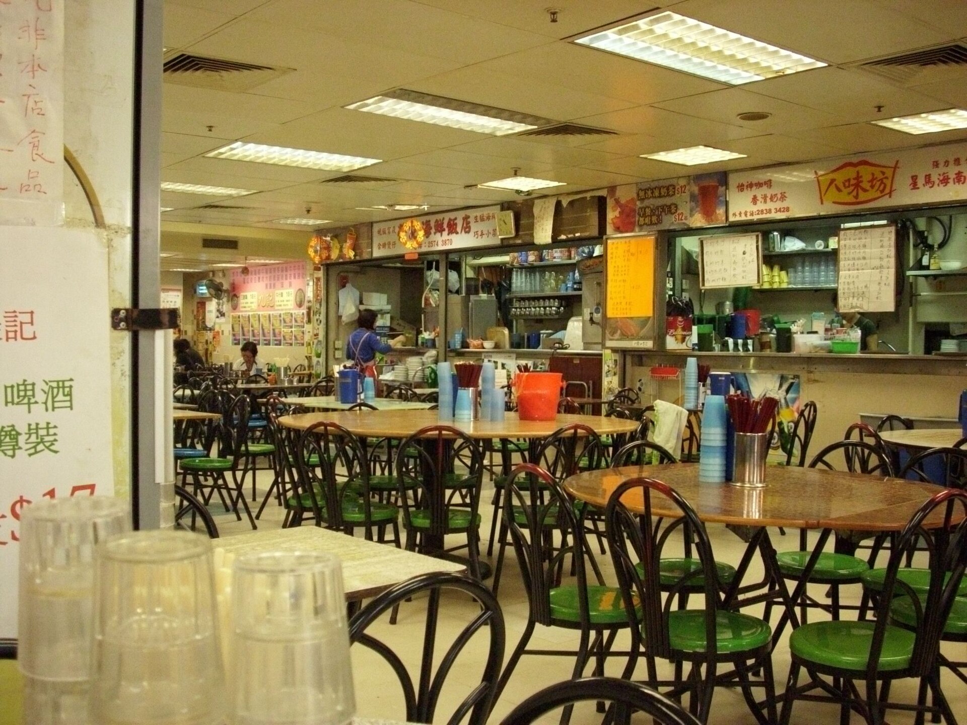 A Taste of Community: The Heartbeat of Singapore's Hawker Culture