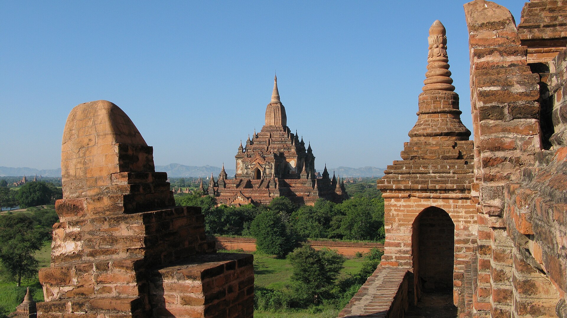 Bagan temple plain