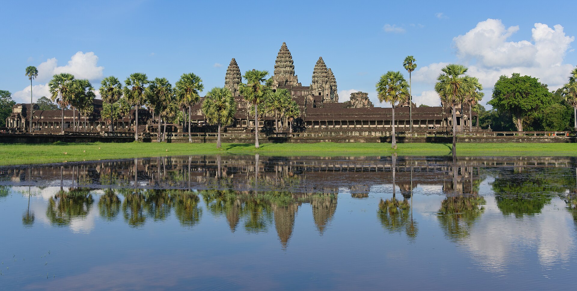 Discovering Angkor: Beyond the Crowds