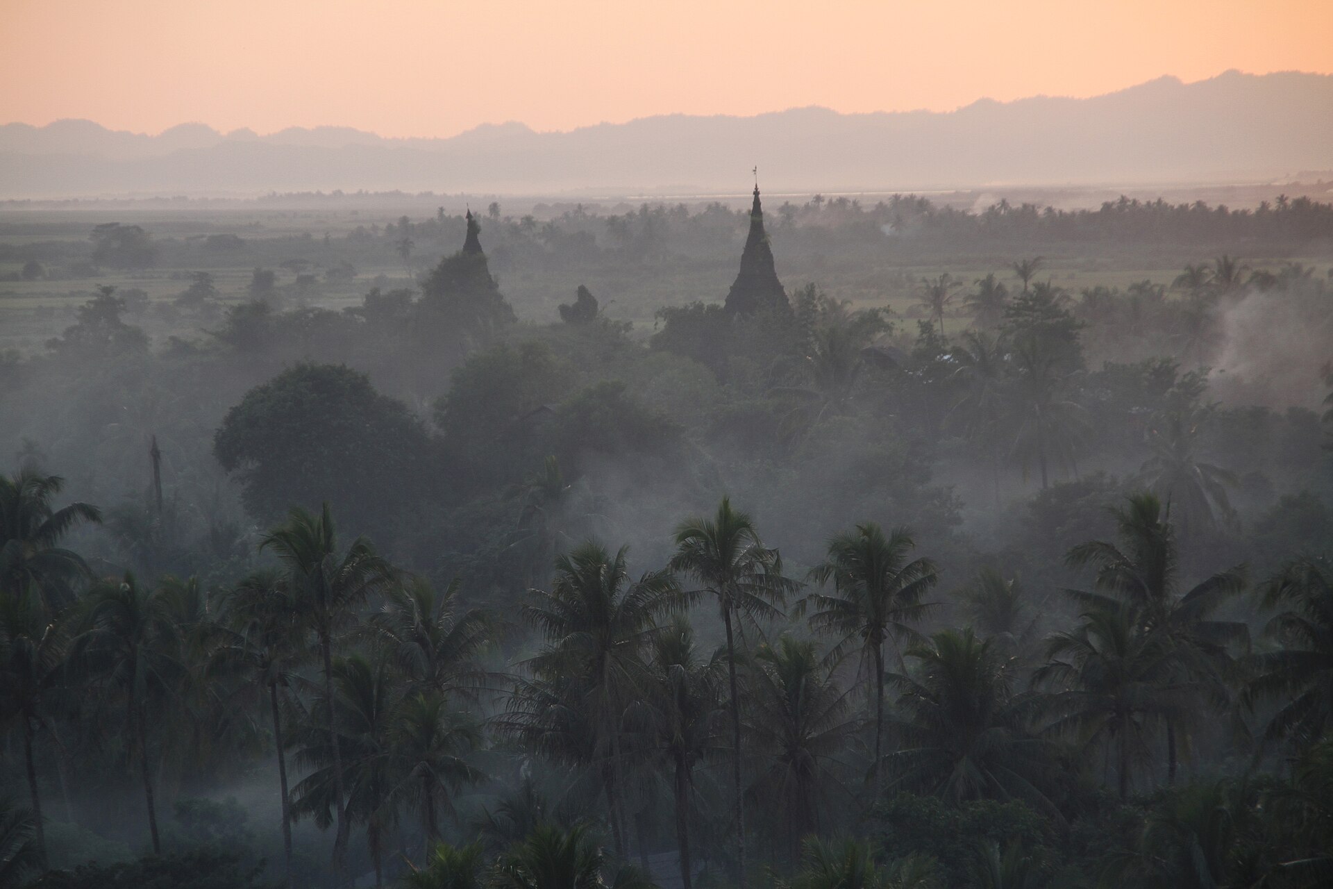 Mrauk U ruins